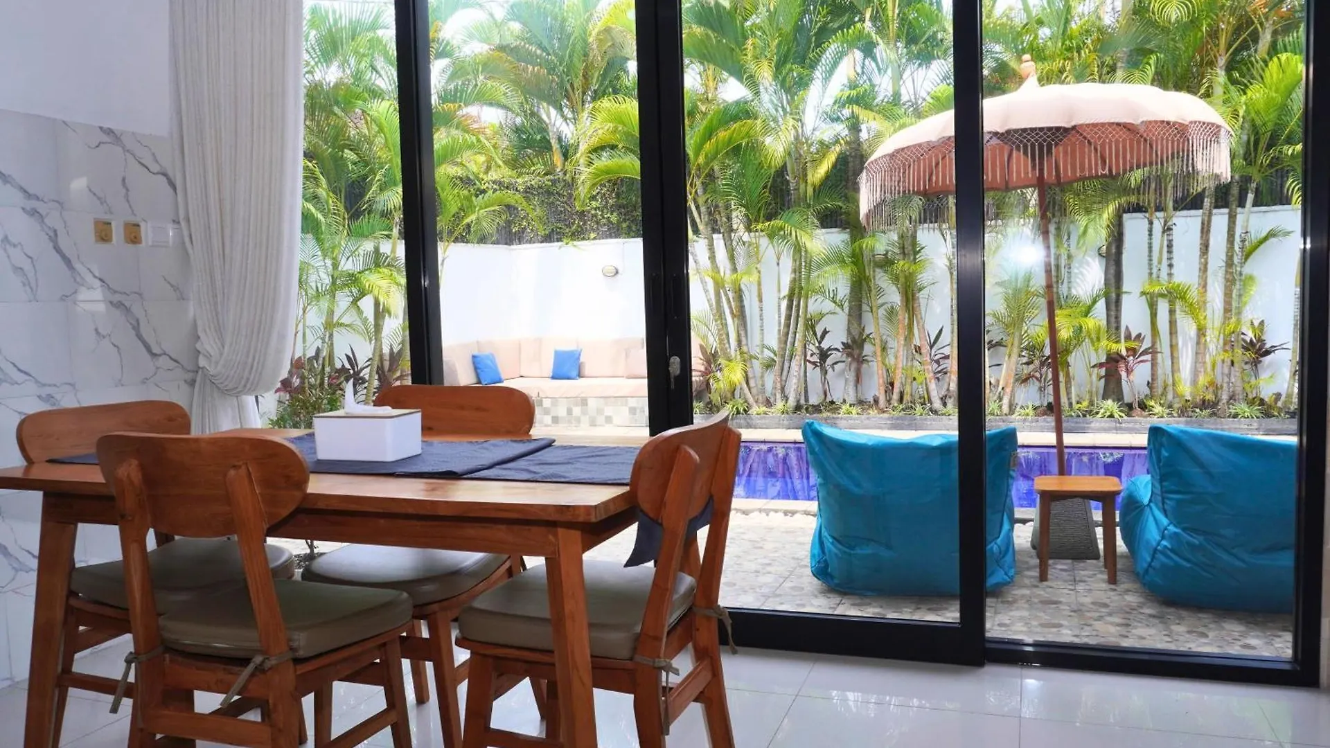 Puri Palm Villa Seminyak